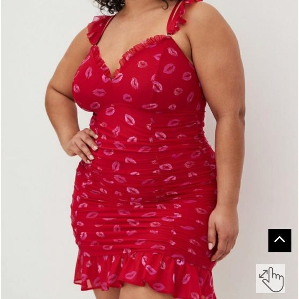 NEW Torrid Curve Size 2 Ruched Mesh Ruffle Chemise Red Lips Valentines Day NEW - Picture 4 of 13